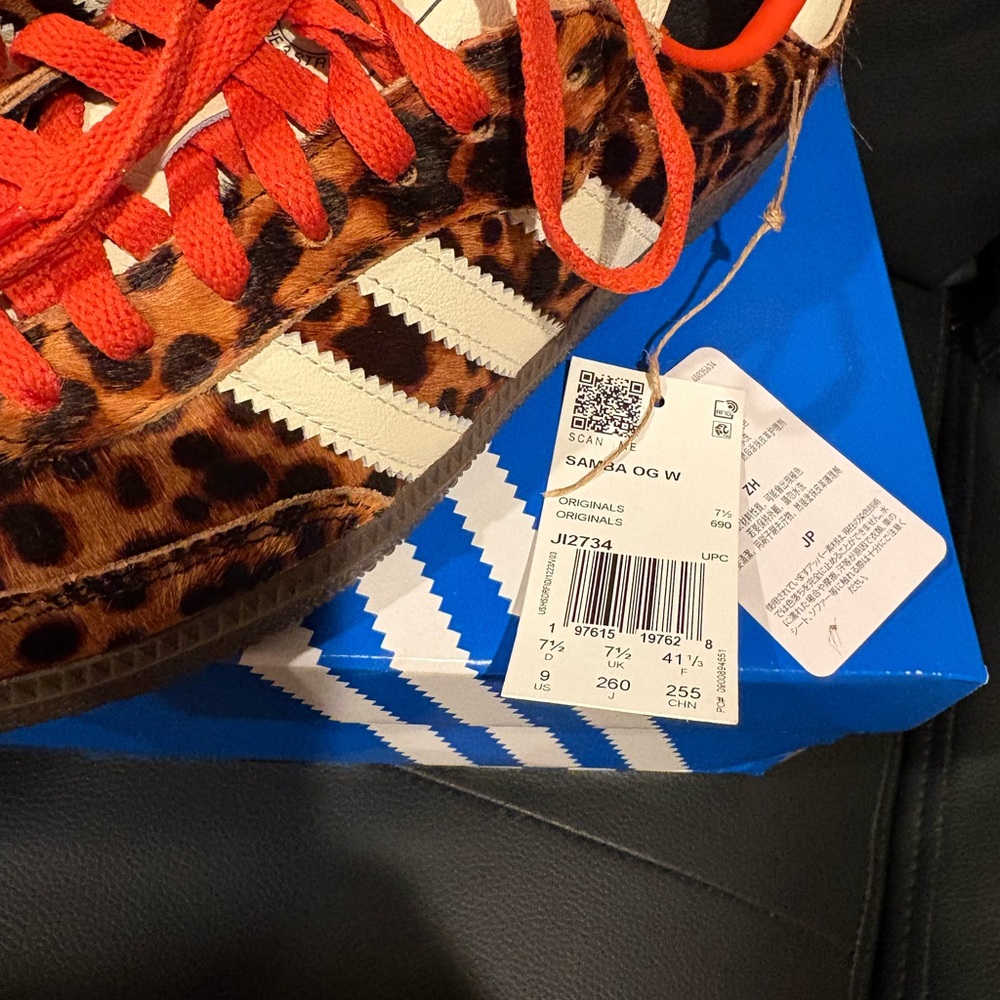 Adidas Women Leopard Samba OG Sneakers with Red & White Shoe Laces - Picture 6 of 7